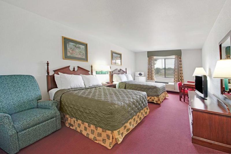 فندق Rodeway Inn Decatur