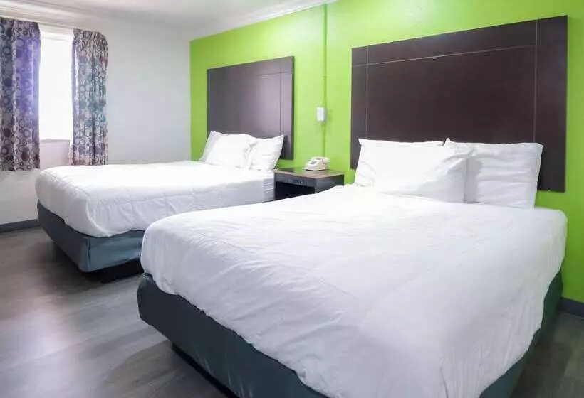 فندق Rodeway Inn San Antonio Lackland Afb  Seaworld