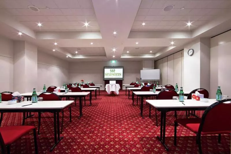 ホテル Seasons Botanic Gardens