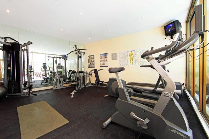 Отель Seasons Botanic Gardens