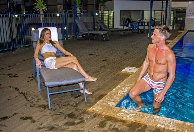 Mont Clare Boutique Apartments