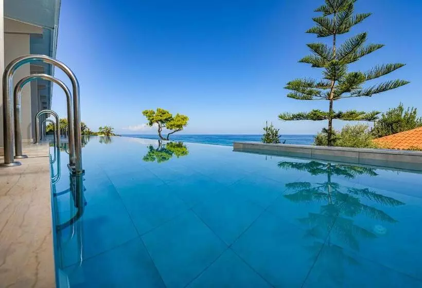 هتل Alexandra Beach Resort & Spa