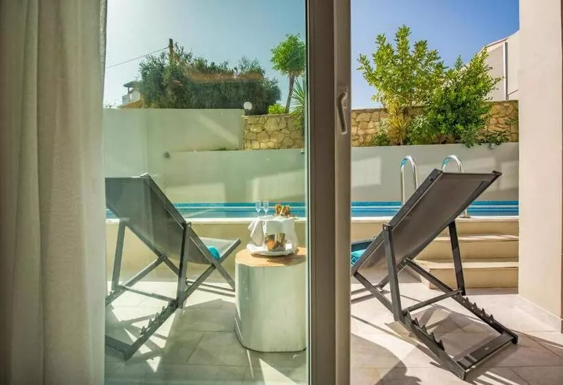 هتل Alexandra Beach Resort & Spa