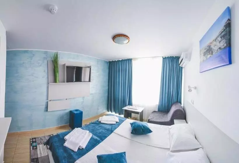 Отель Carmen Azzuro