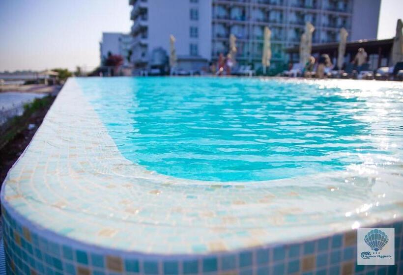 ホテル Carmen Azzuro