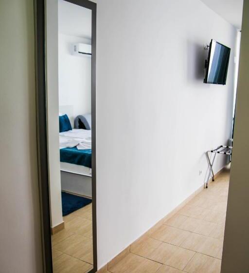 ホテル Carmen Azzuro