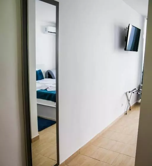 Отель Carmen Azzuro