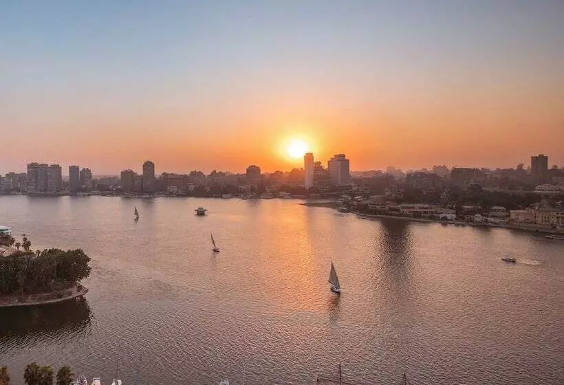 Four Seasons Hotel Cairo At Nile Plaza