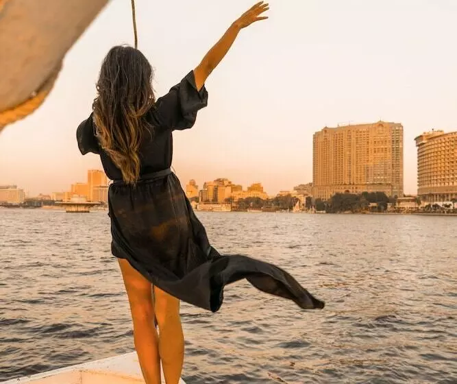 Four Seasons Hotel Cairo At Nile Plaza