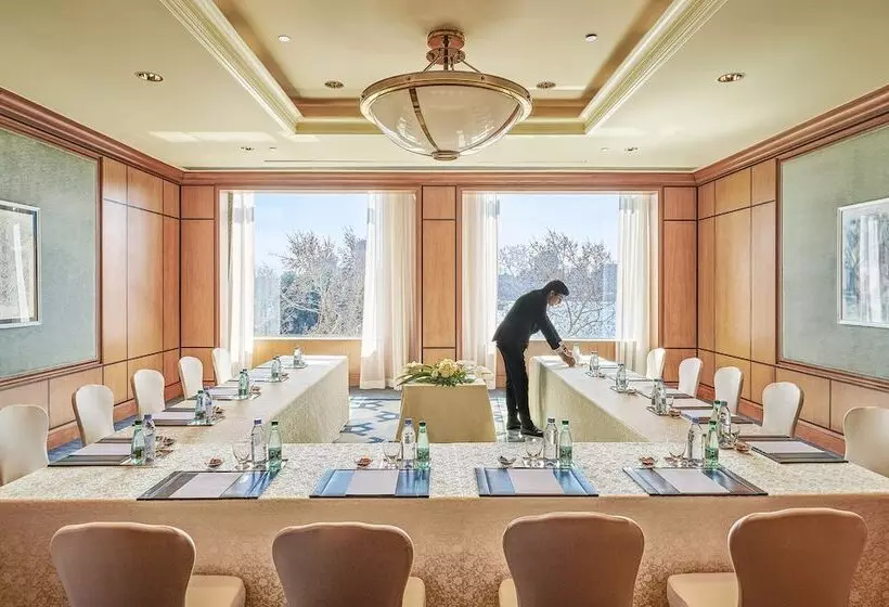 Four Seasons Hotel Cairo At Nile Plaza