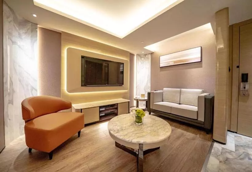 هتل Golden Dragon