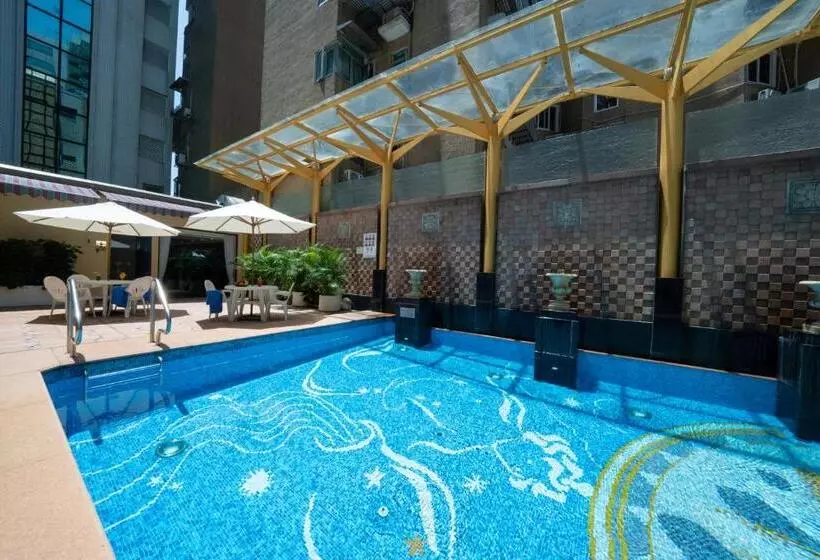 هتل Golden Dragon