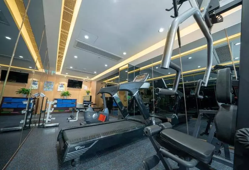 هتل Golden Dragon