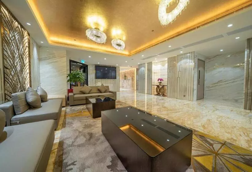 هتل Golden Dragon