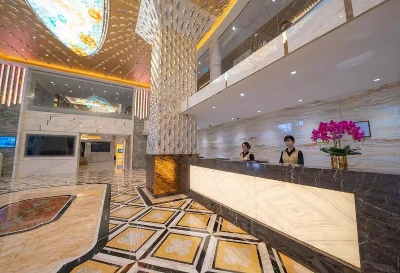 هتل Golden Dragon