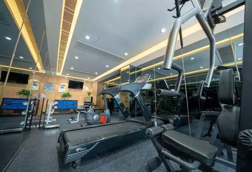 هتل Golden Dragon