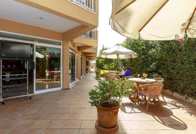 בית מלון כפרי Golf Beach