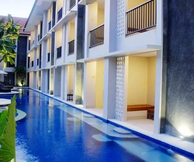 ホテル Grand Barong Resort