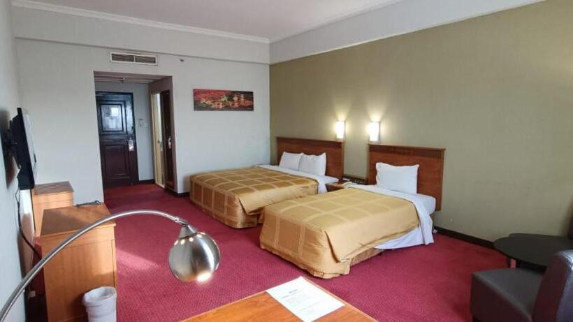 فندق Grand Continental Kuching