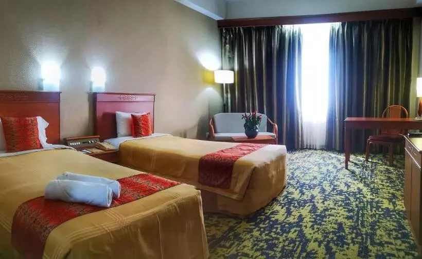 ホテル Grand Continental Kuching