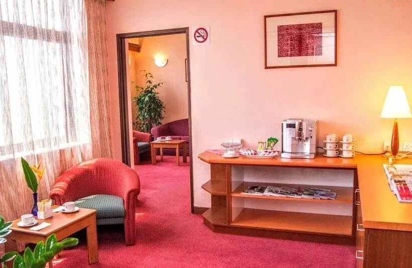 ホテル Grand Continental Kuching