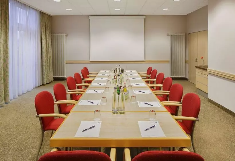 酒店 Holiday Inn Express Düsseldorf   City North, An Ihg