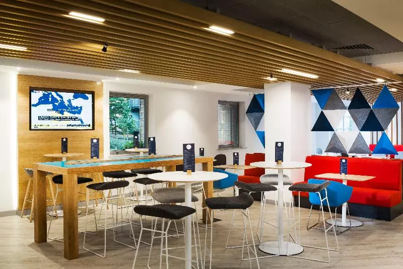 ホテル Holiday Inn Express Park Royal, An Ihg