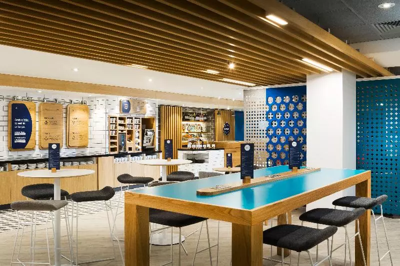 ホテル Holiday Inn Express Park Royal, An Ihg