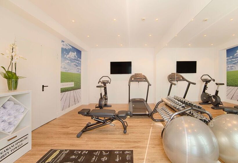 هتل NH Catania Parco Degli Aragonesi