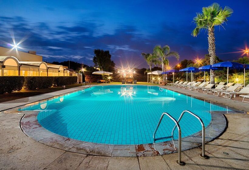 هتل NH Catania Parco Degli Aragonesi