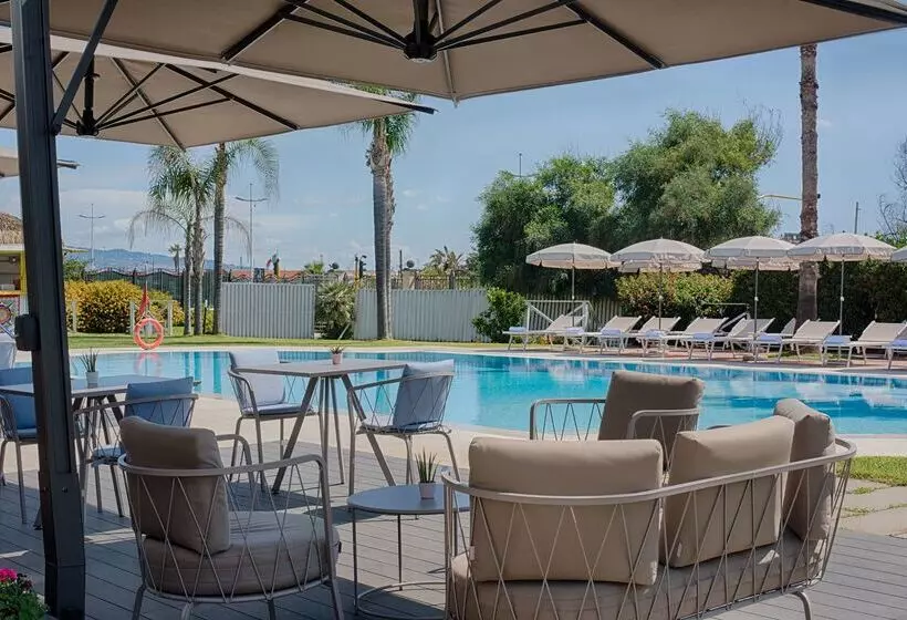 فندق NH Catania Parco Degli Aragonesi