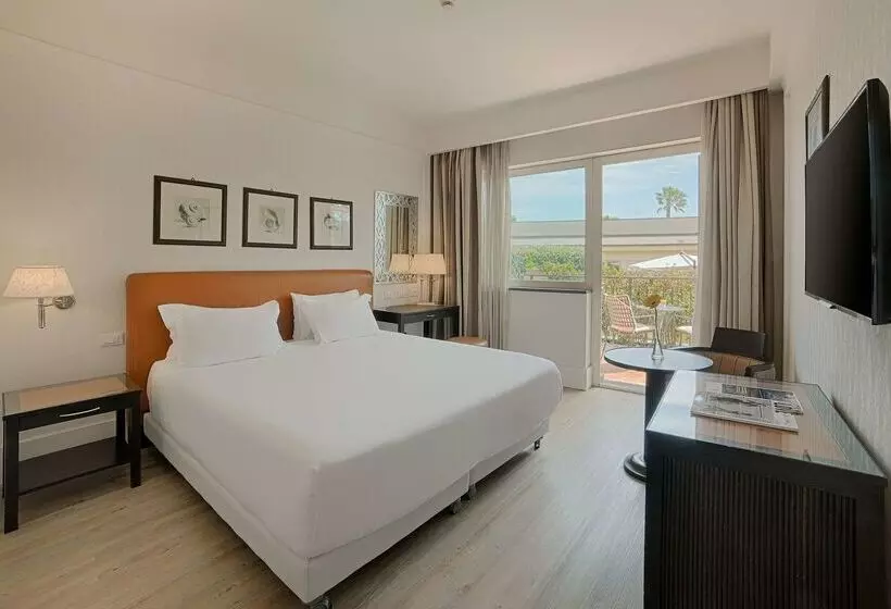 فندق NH Catania Parco Degli Aragonesi