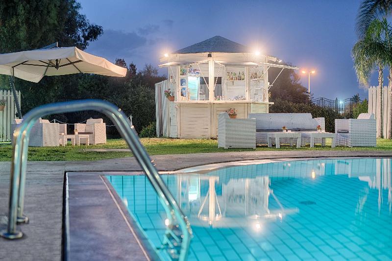 هتل NH Catania Parco Degli Aragonesi