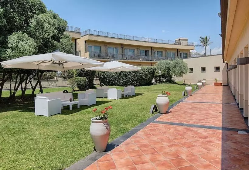 فندق NH Catania Parco Degli Aragonesi