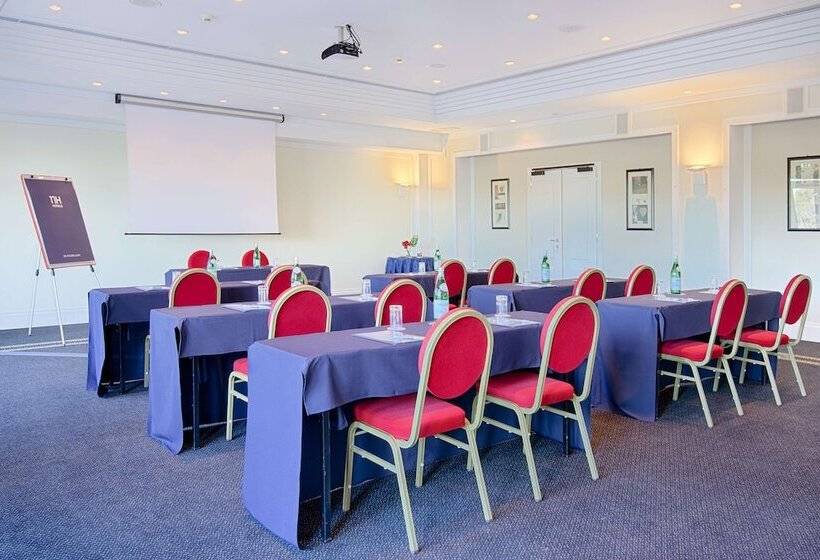 هتل NH Catania Parco Degli Aragonesi