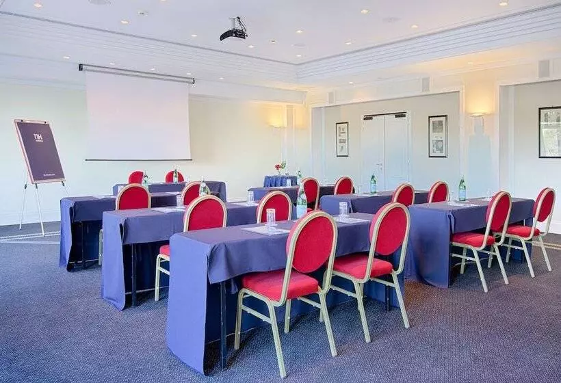 فندق NH Catania Parco Degli Aragonesi