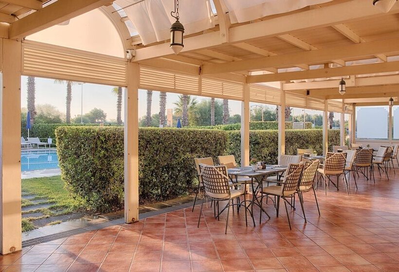 هتل NH Catania Parco Degli Aragonesi