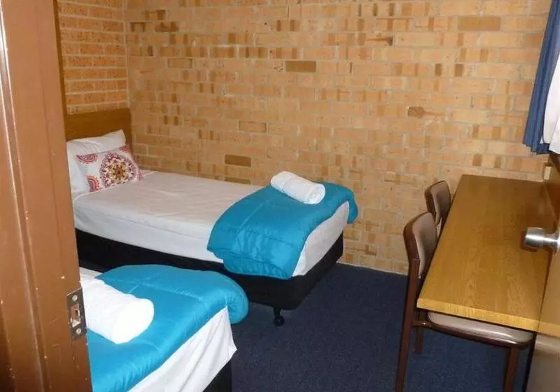 Отель Royal Palms Motor Inn