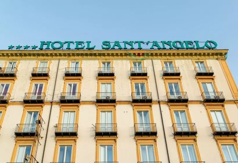 Hotelli Sant Angelo Suites