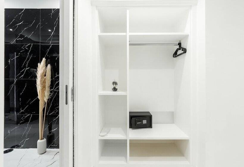 هتل Sant Angelo Suites