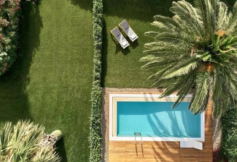 منتجع Yria Island Boutique Hotel & Spa