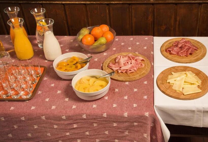 ホテル Bernina Hospiz