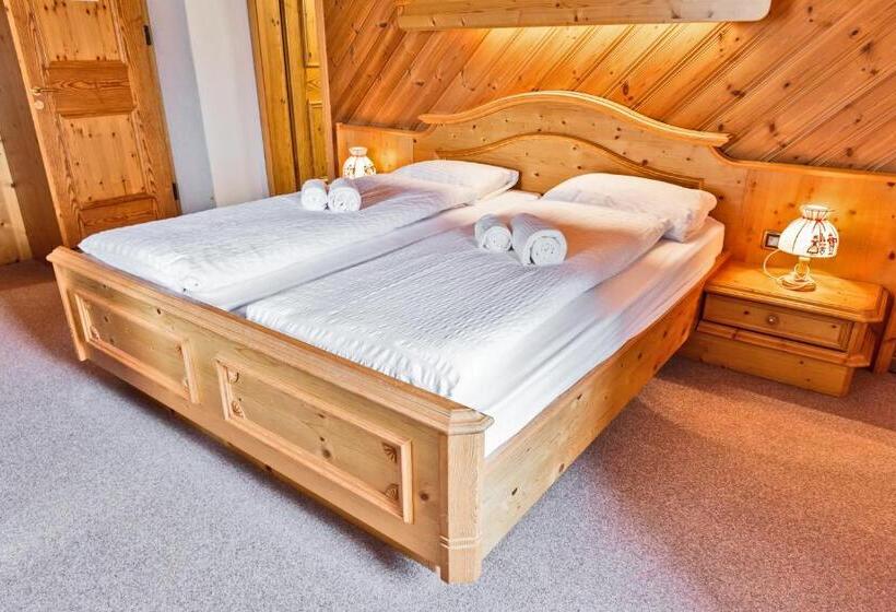 ホテル Bernina Hospiz