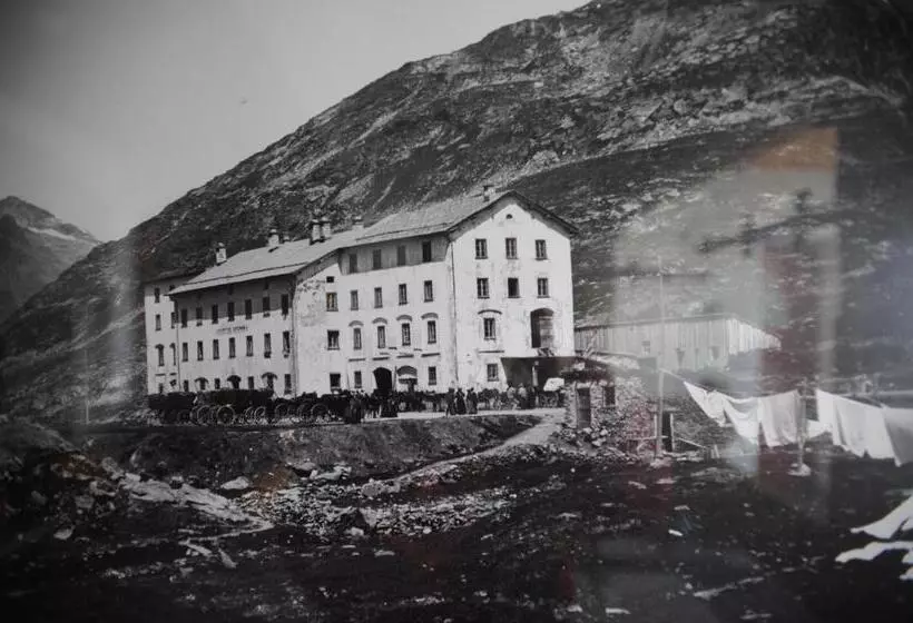 هتل Bernina Hospiz