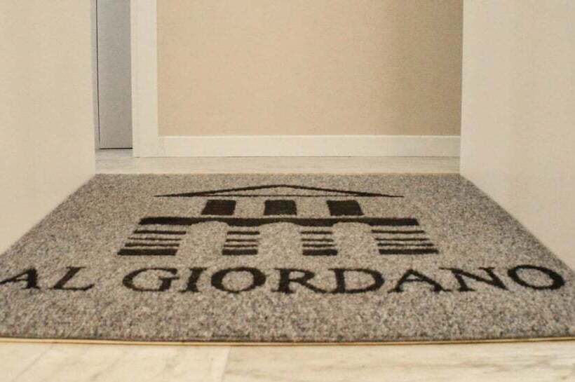 تختخواب و صبحانه Al Giordano
