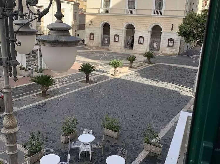 تختخواب و صبحانه Al Giordano