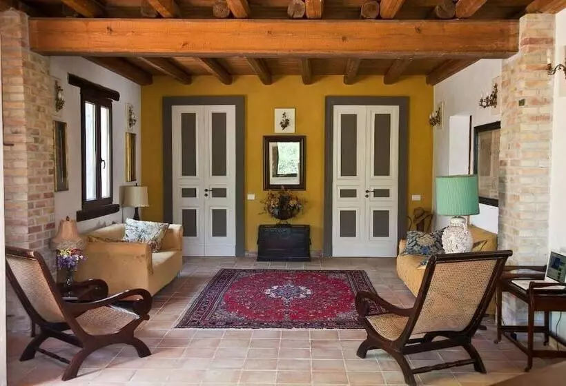 Aamiaismajoitus (B&B) Casa Go'el