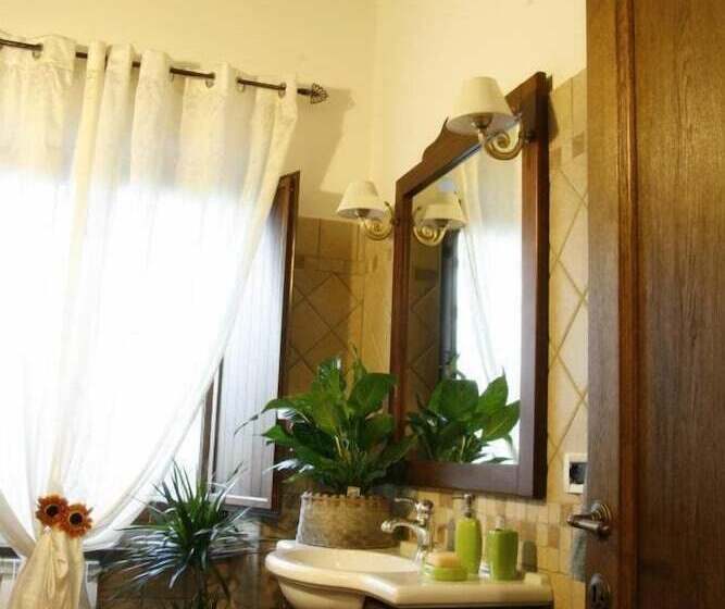 تختخواب و صبحانه Il Casale Delle Fragole