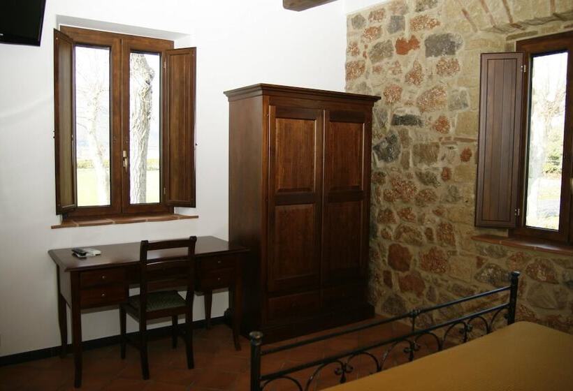 تختخواب و صبحانه Il Casale Delle Fragole