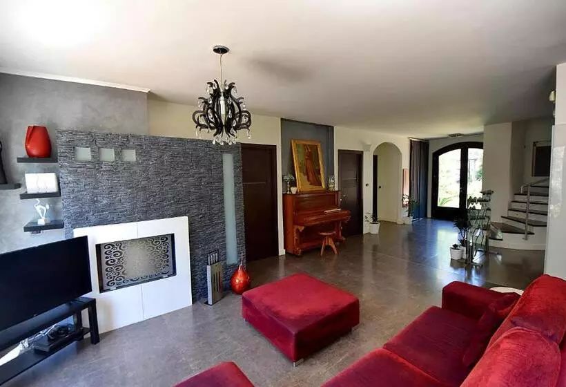 Villa La Mattina Bed & Breakfast